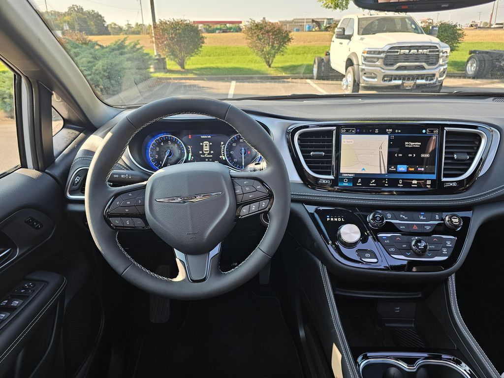 2026 Chrysler Pacifica Limited - Photo 33