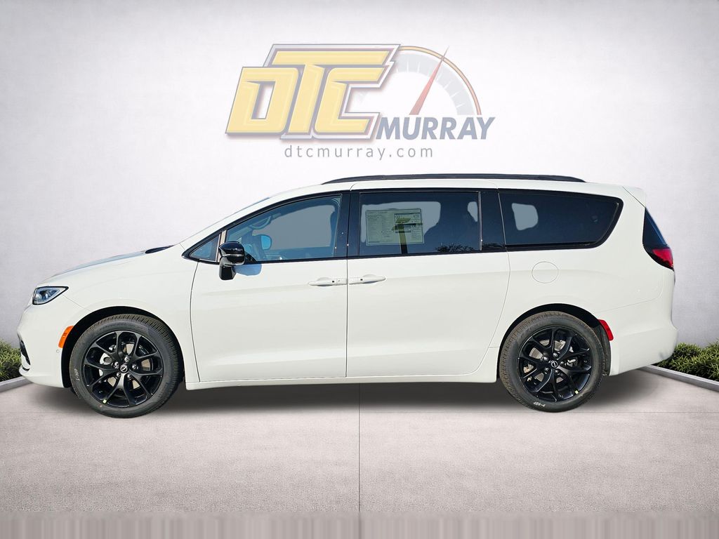 2026 Chrysler Pacifica Limited - Photo 8