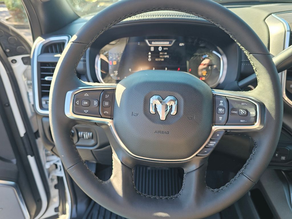 2026 RAM 2500 Laramie - Photo 18