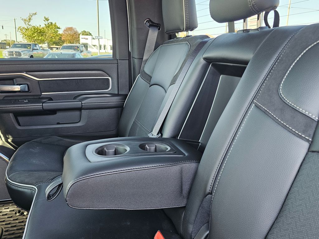 2026 RAM 2500 Laramie - Photo 33