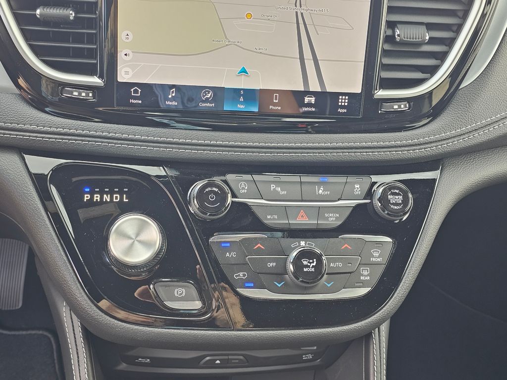 2026 Chrysler Pacifica Limited - Photo 21
