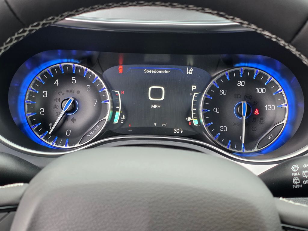 2026 Chrysler Pacifica Limited - Photo 18