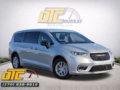 2026 Chrysler Pacifica SELECT Passenger Van