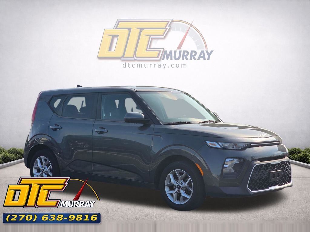 2022 Kia Soul 2.0L LX IVT's photo