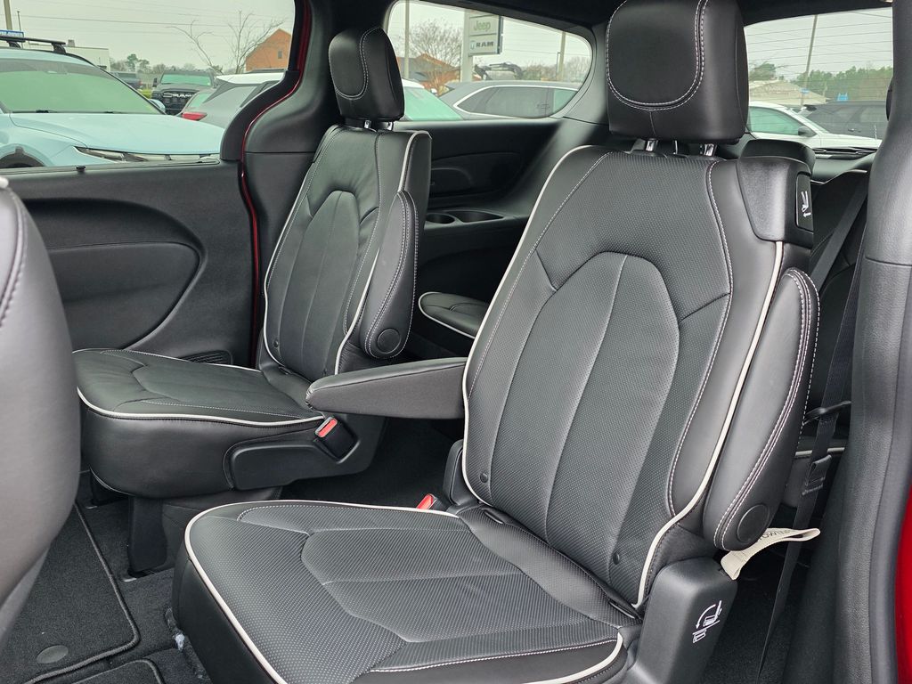 2026 Chrysler Pacifica Limited - Photo 29