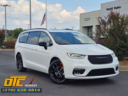 2026 Chrysler Pacifica LIMITED Passenger Van