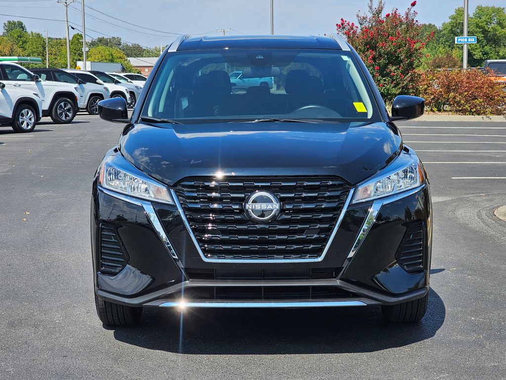 2024 Nissan Kicks SV photo 3