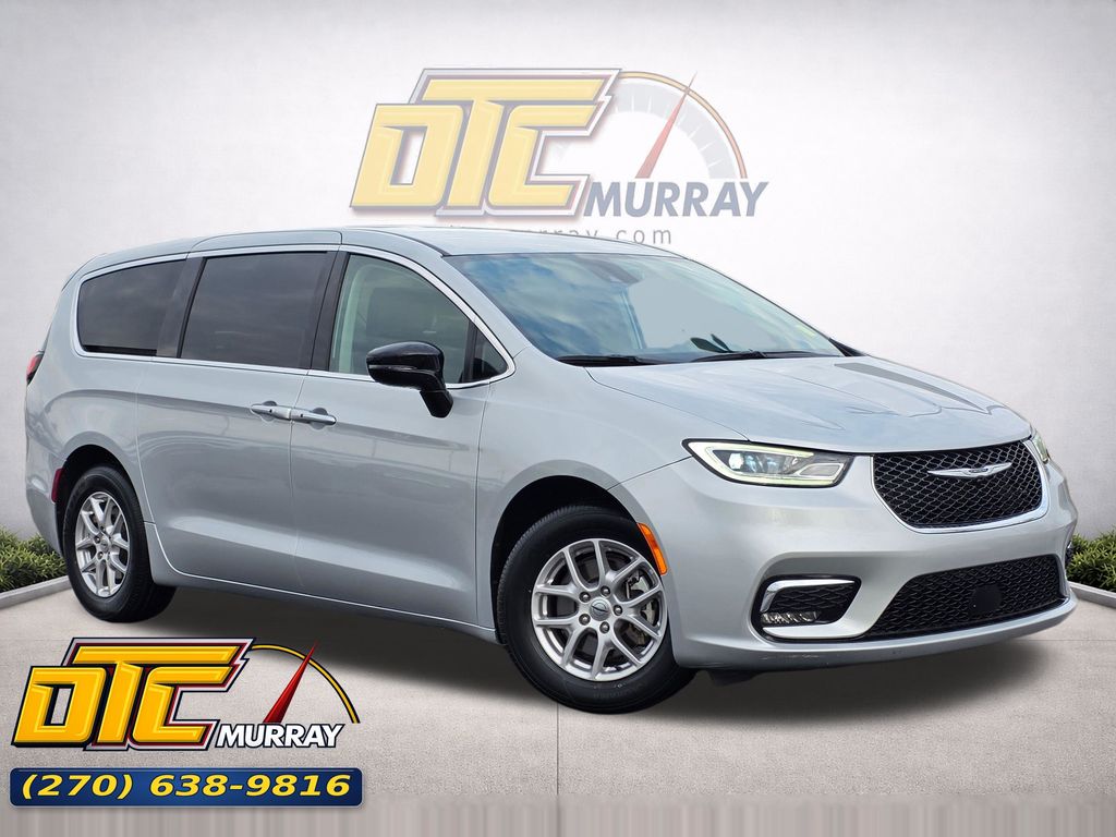 2024 Chrysler Pacifica