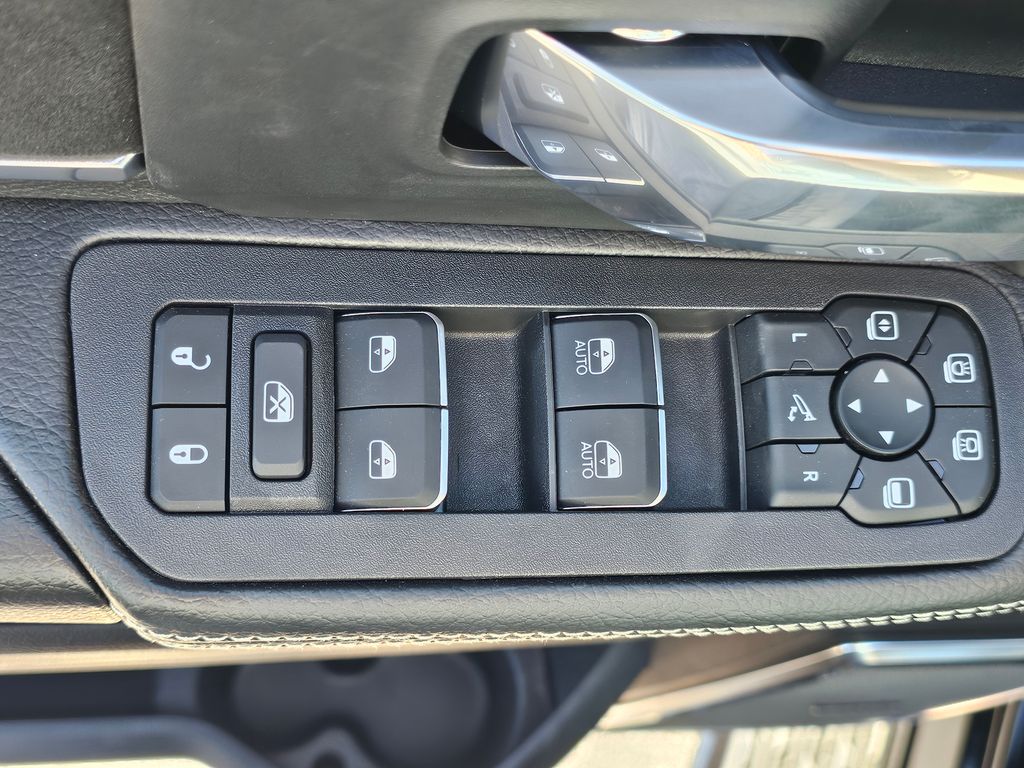 2026 RAM 2500 Laramie - Photo 15