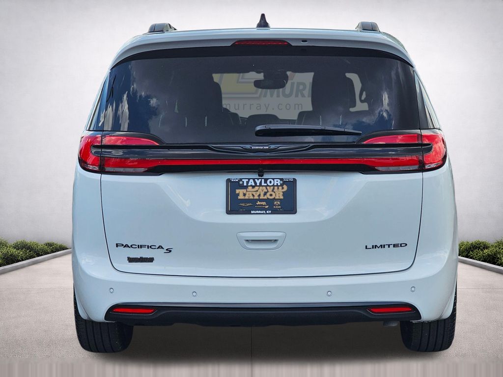 2026 Chrysler Pacifica Limited - Photo 6