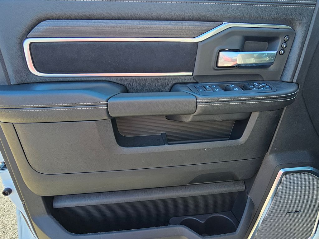 2026 RAM 2500 Laramie - Photo 13