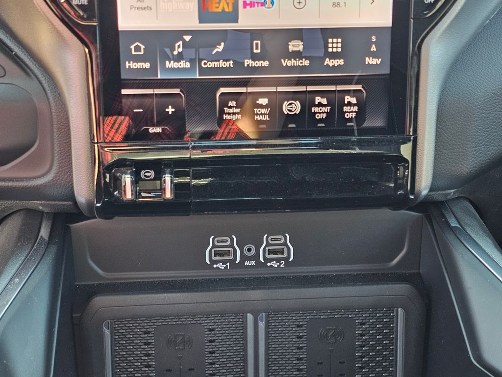 2026 RAM 2500 Laramie - Photo 23