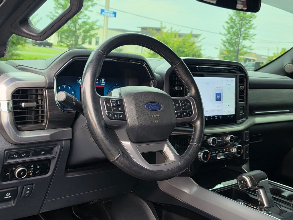 2024 Ford F-150 Lariat - Photo 12