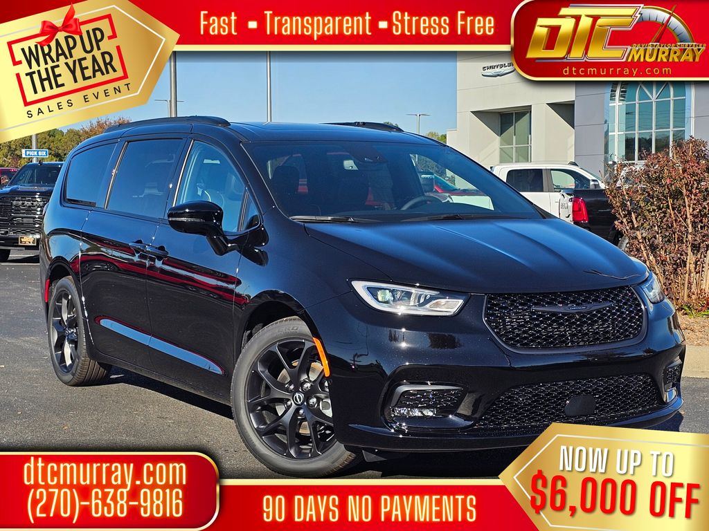 2026 Chrysler Pacifica Limited's photo