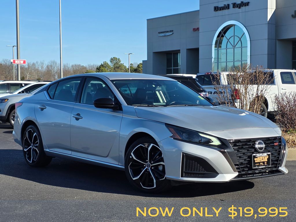 2024 Nissan Altima SR
