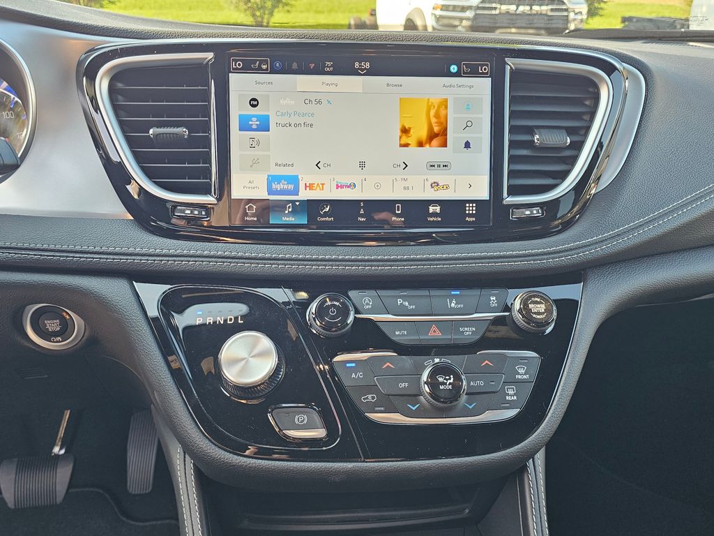 2026 Chrysler Pacifica Limited - Photo 19