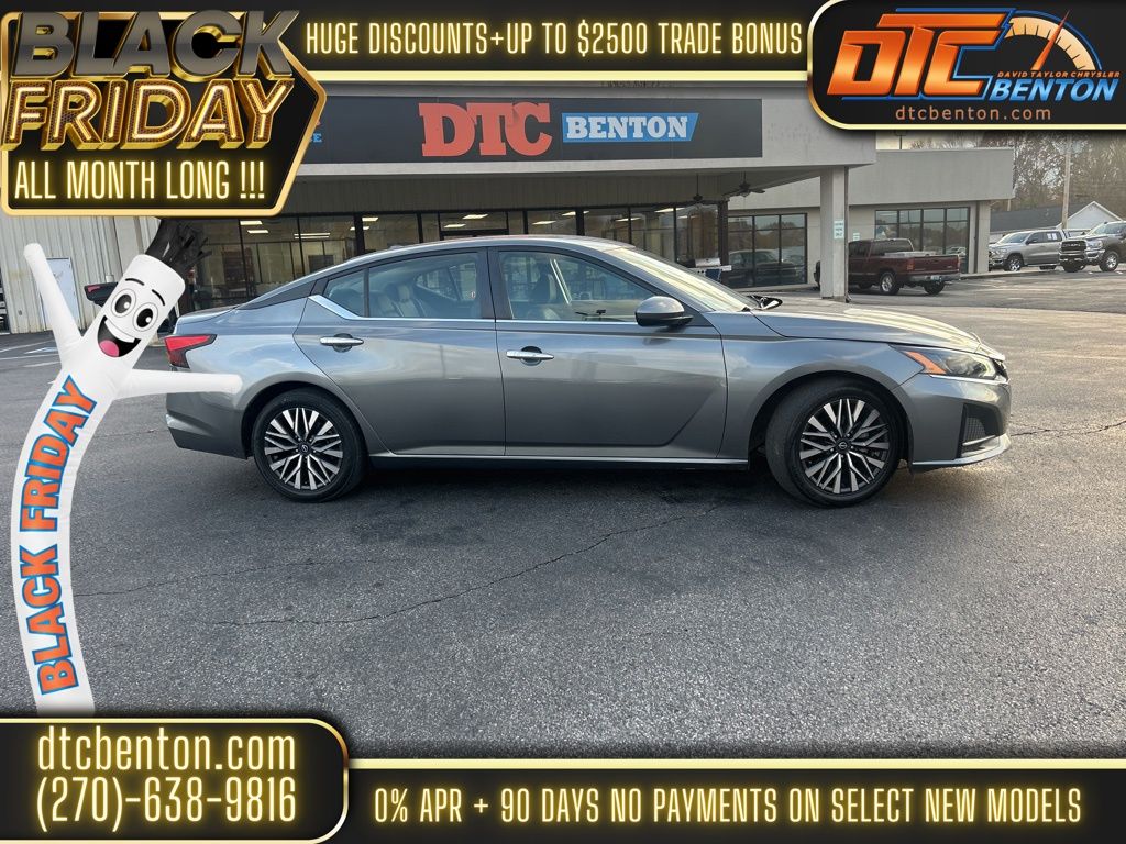 2023 Nissan Altima 2.5 SV photo 2