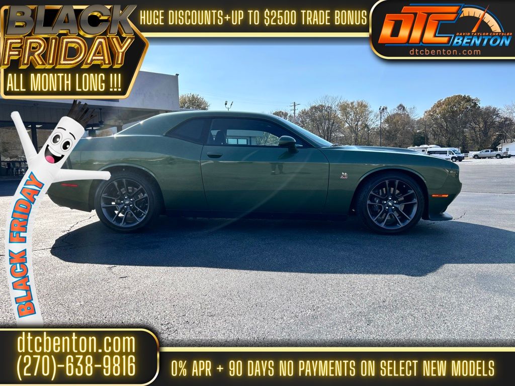 2023 Dodge Challenger R/T Scat Pack photo 2