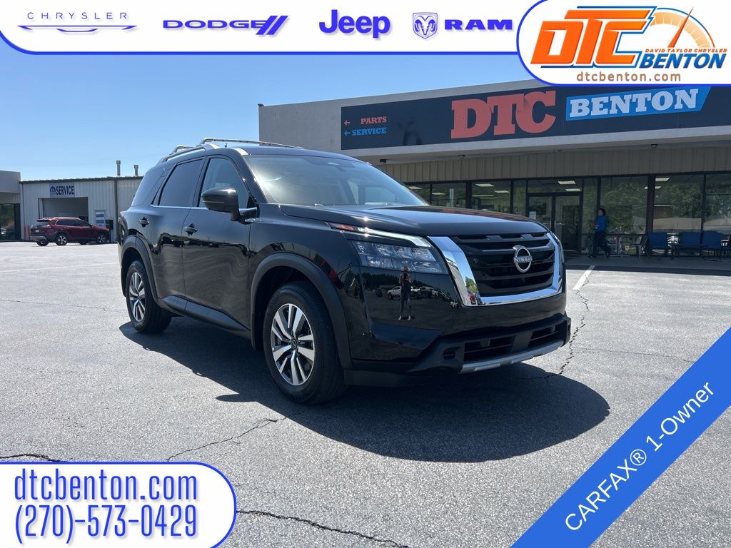 2025 Nissan Pathfinder SL 4WD's photo