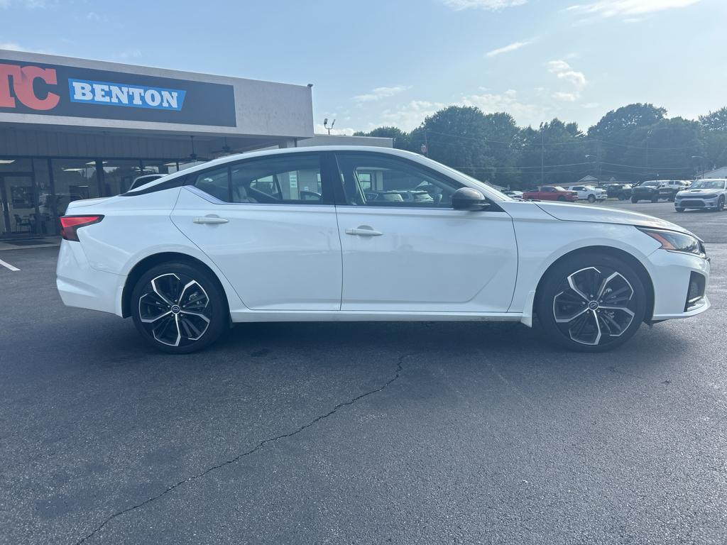 Used 2024 Nissan Altima SR with VIN 1N4BL4CW4RN336196 for sale in Benton, KY