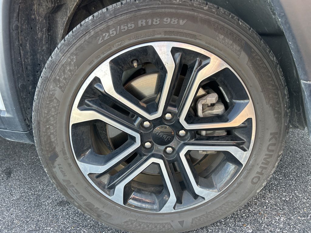 2024 Jeep Compass Limited photo 3