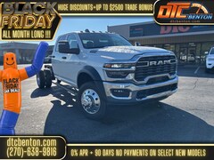 2026 Ram 5500 Chassis Cab 5500 TRADESMAN CHASSIS CREW CAB 4X4 60' CA Pickup