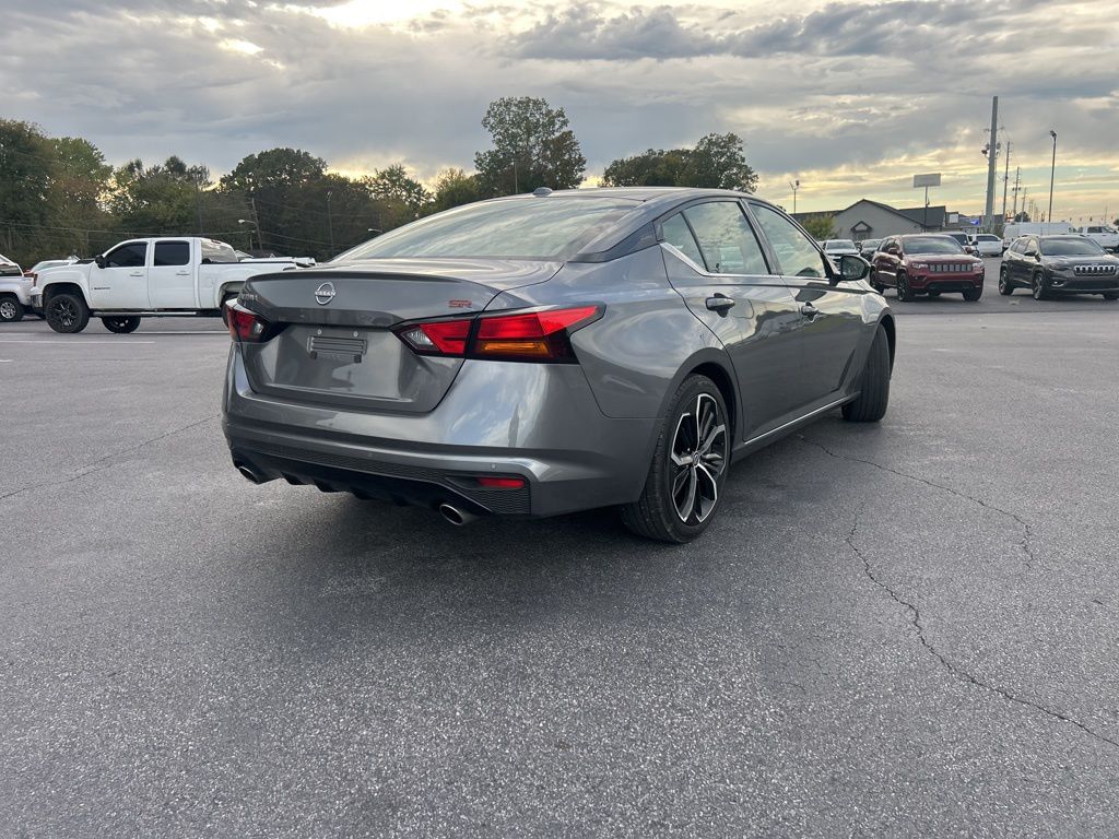 2024 Nissan Altima 2.5 SR photo 3