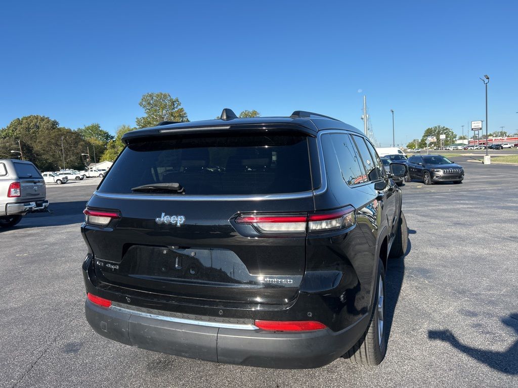 2022 Jeep Grand Cherokee Limited photo 2