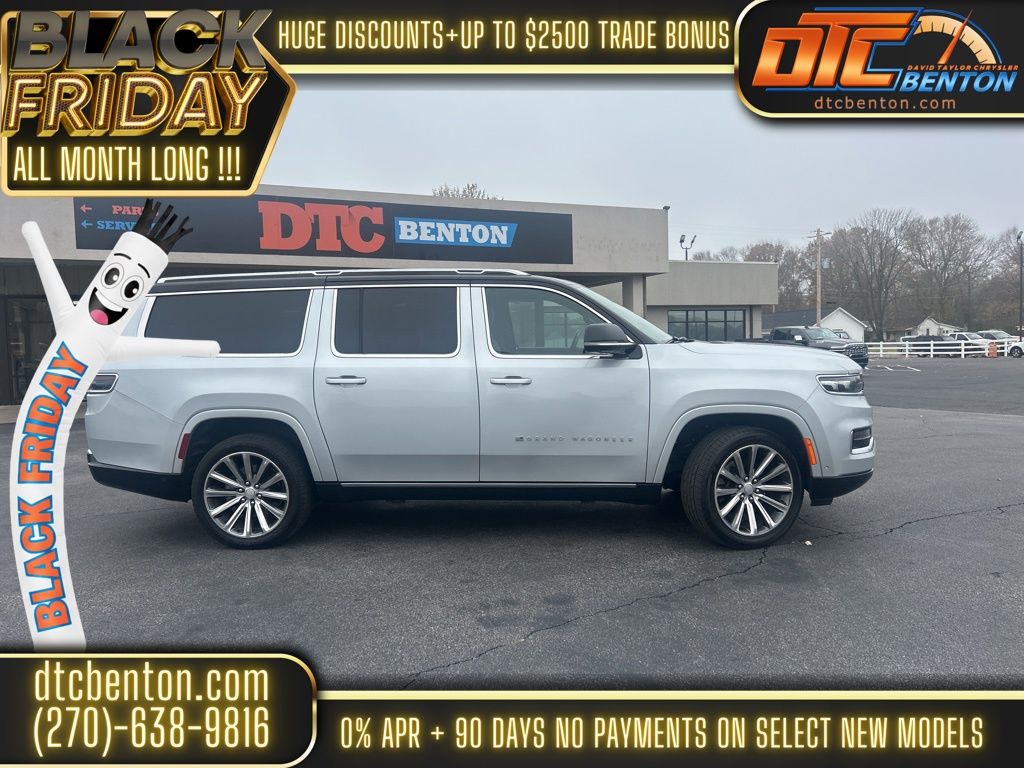 2023 Jeep Grand Wagoneer L II photo 3