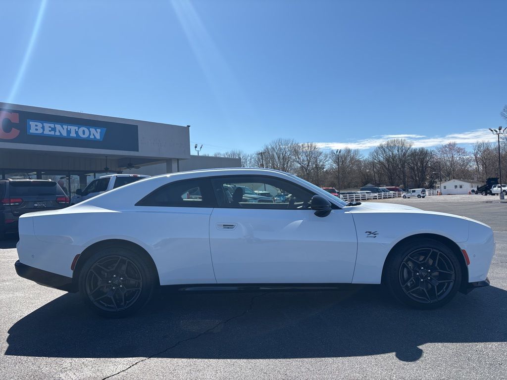 2024 Dodge Charger R/T photo 2