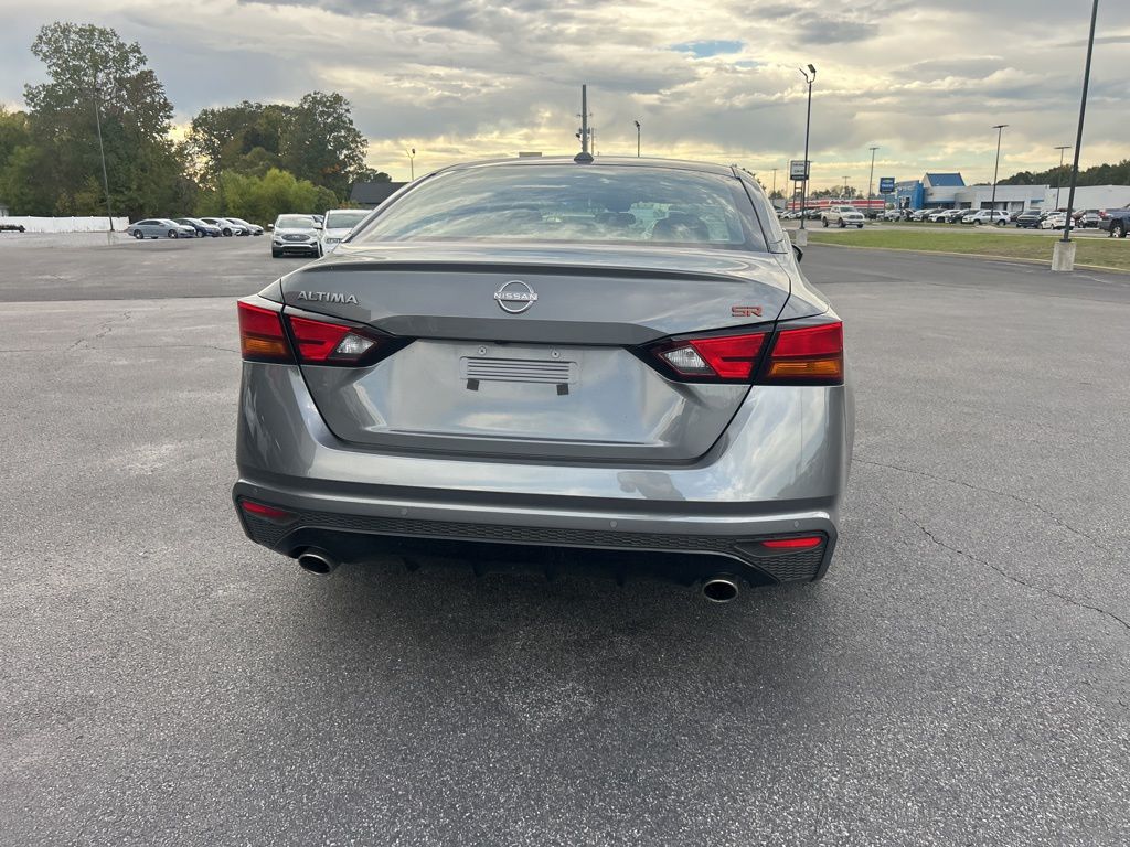 2024 Nissan Altima 2.5 SR photo 4