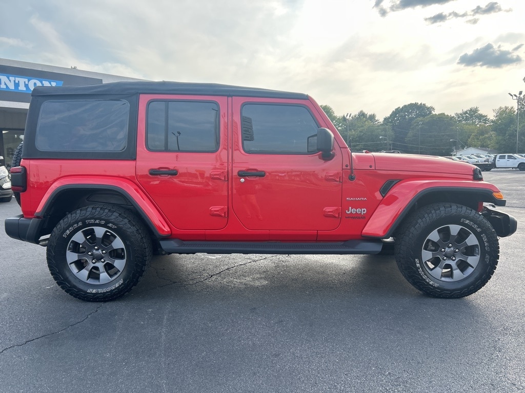 Used 2018 Jeep All-New Wrangler Unlimited Sahara with VIN 1C4HJXEG3JW119299 for sale in Benton, KY