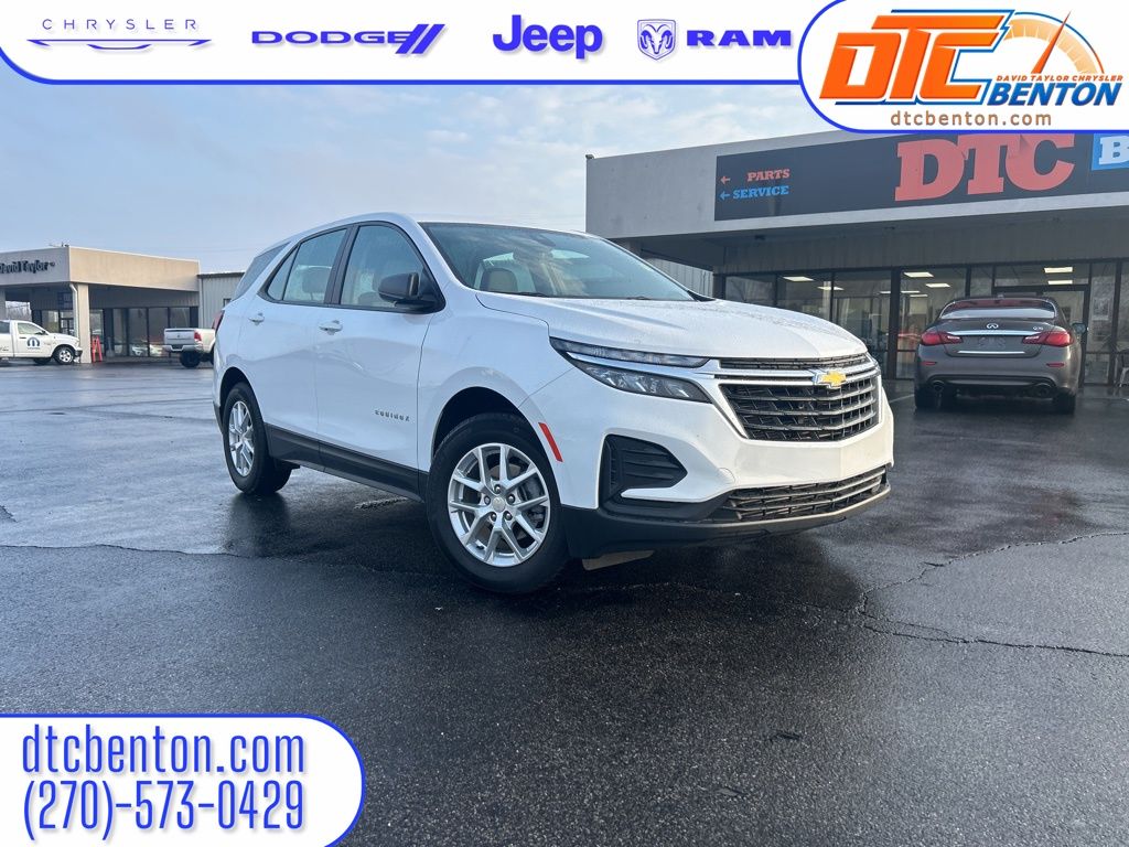 2023 Chevrolet Equinox LS's photo