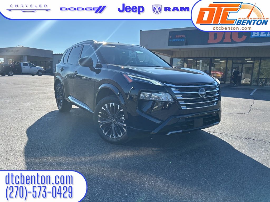 2024 Nissan Rogue Platinum's photo