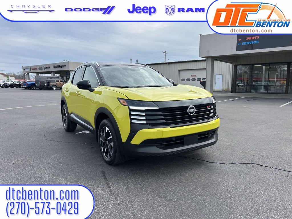 2025 Nissan Kicks SR