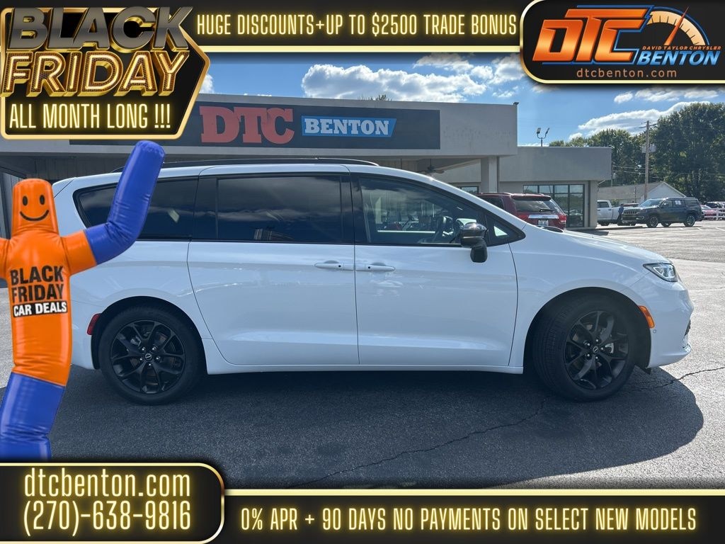 New 2026 Chrysler Pacifica LIMITED Passenger Van