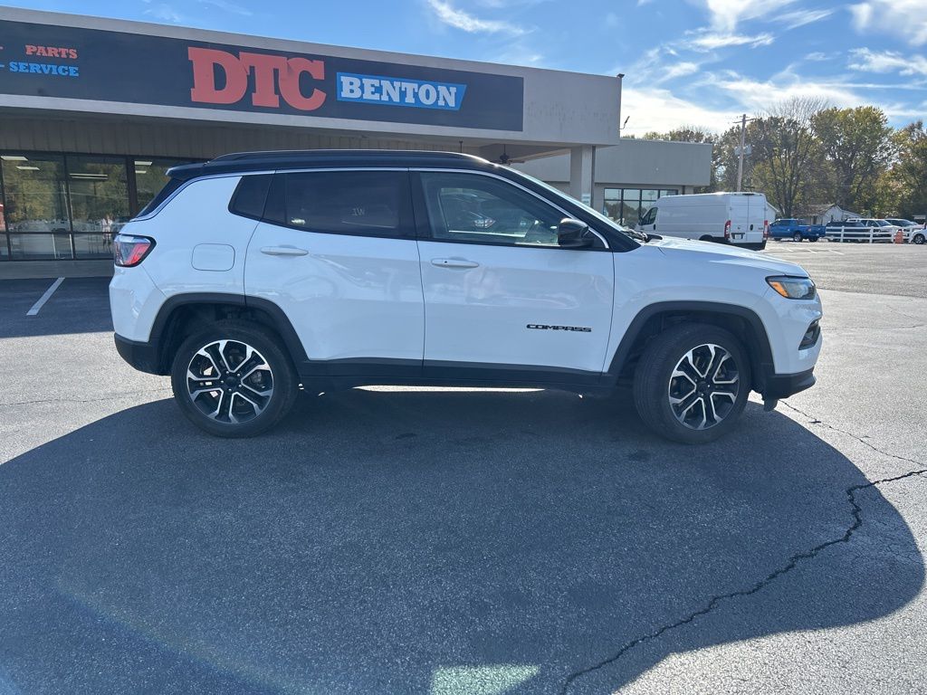 2024 Jeep Compass Limited photo 2