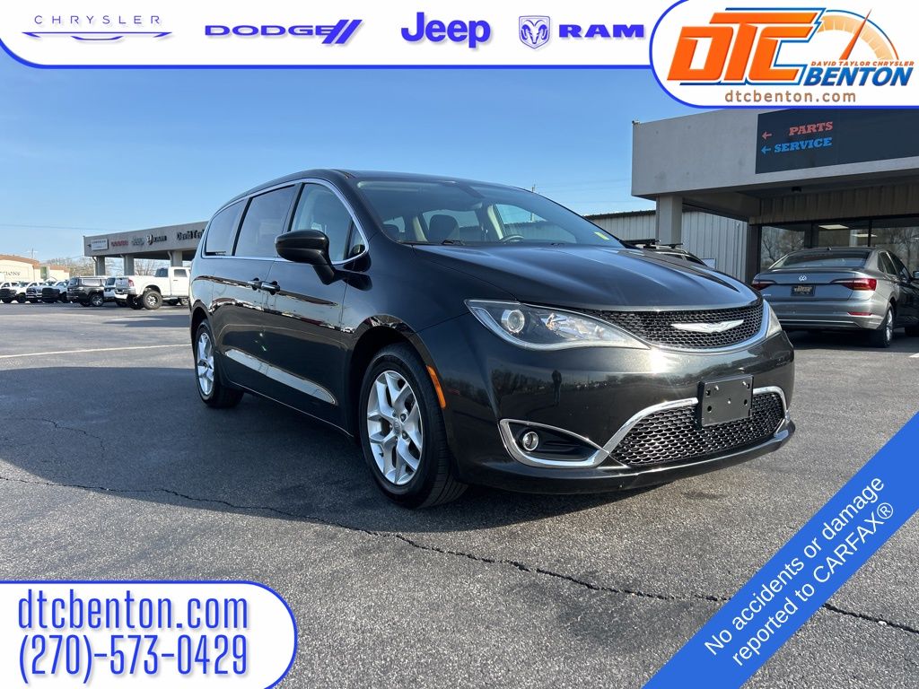 2017 Chrysler Pacifica Touring Plus