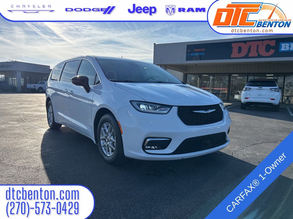 2024 Chrysler Pacifica Touring L