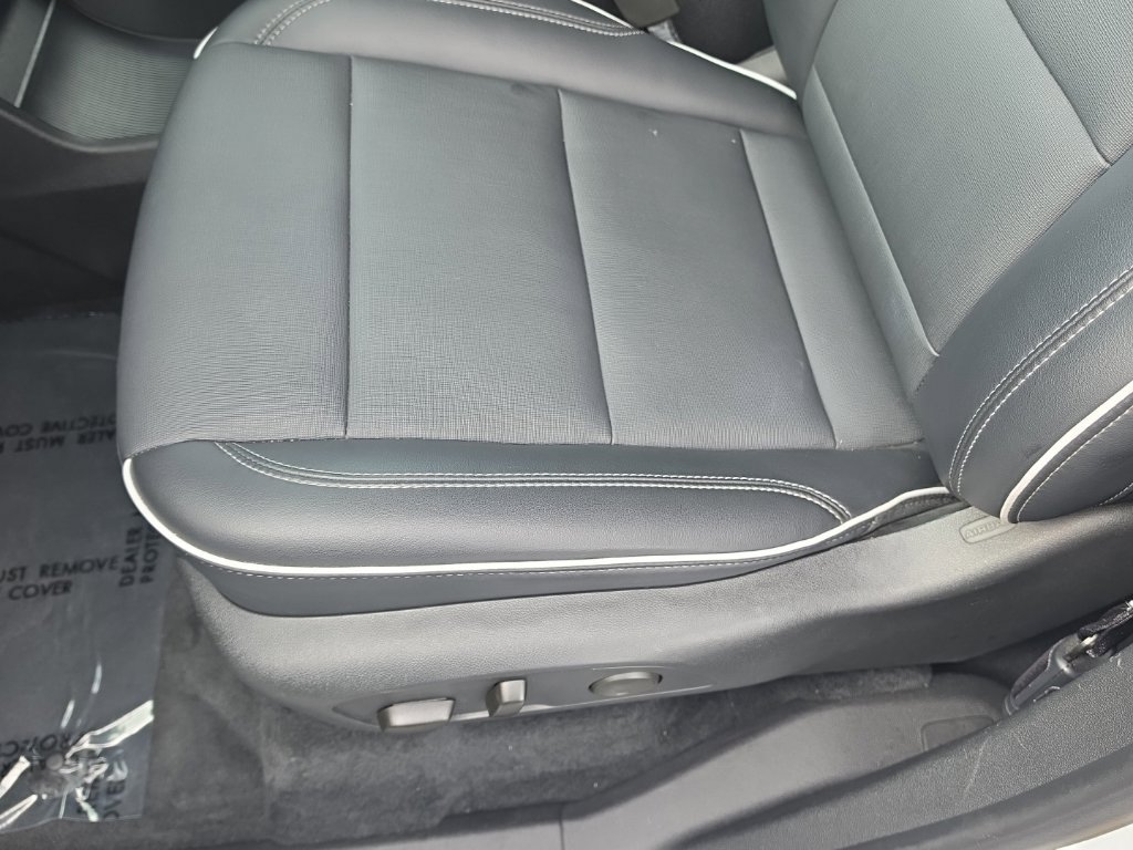 2025 Buick Enclave Preferred - Photo 16