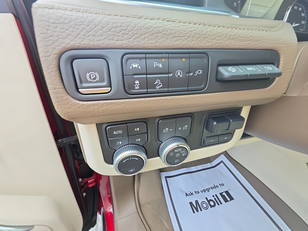 2021 GMC Yukon Denali - Photo 27