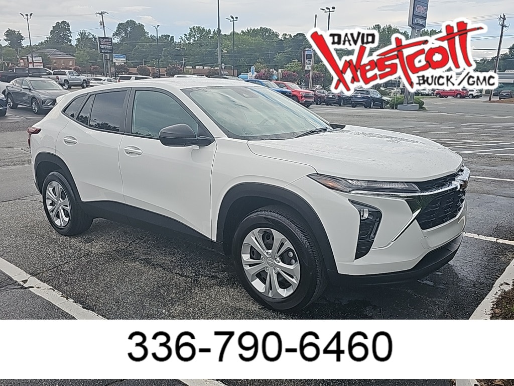 2024 Chevrolet Trax LS