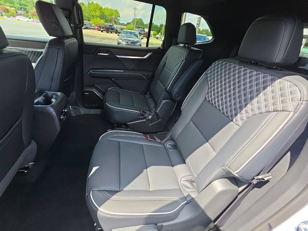 2027 GMC Acadia Denali - Photo 17