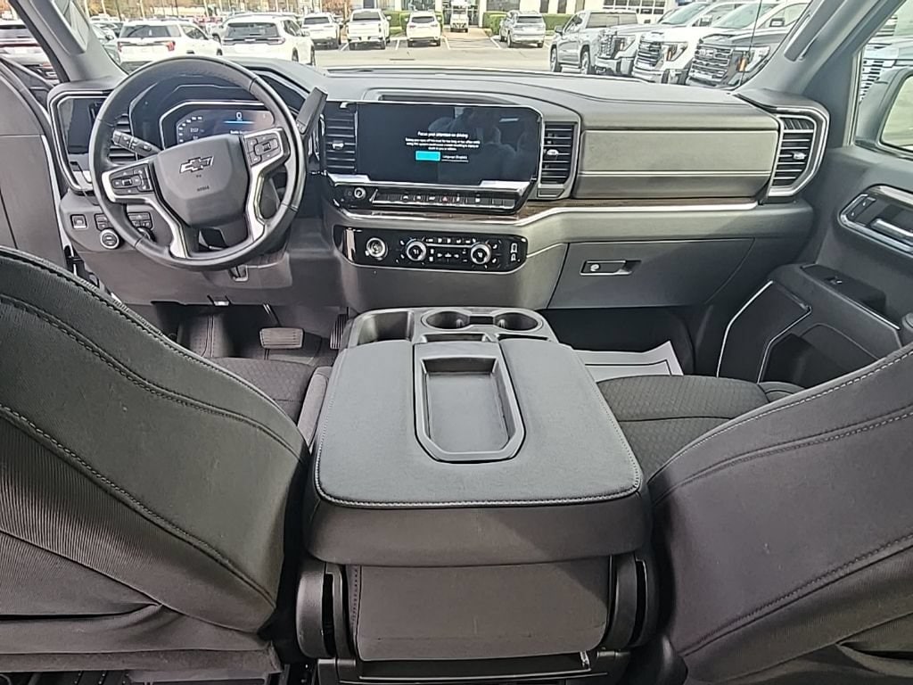 2023 Chevrolet Silverado 1500 RST - Photo 15
