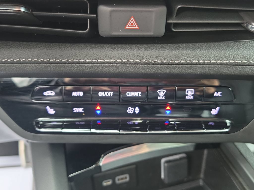 2023 Buick Envision Essence - Photo 26