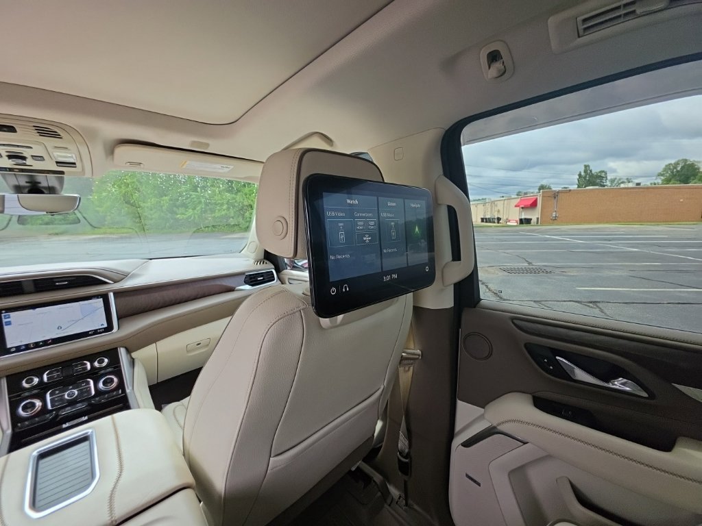 2021 GMC Yukon Denali - Photo 24