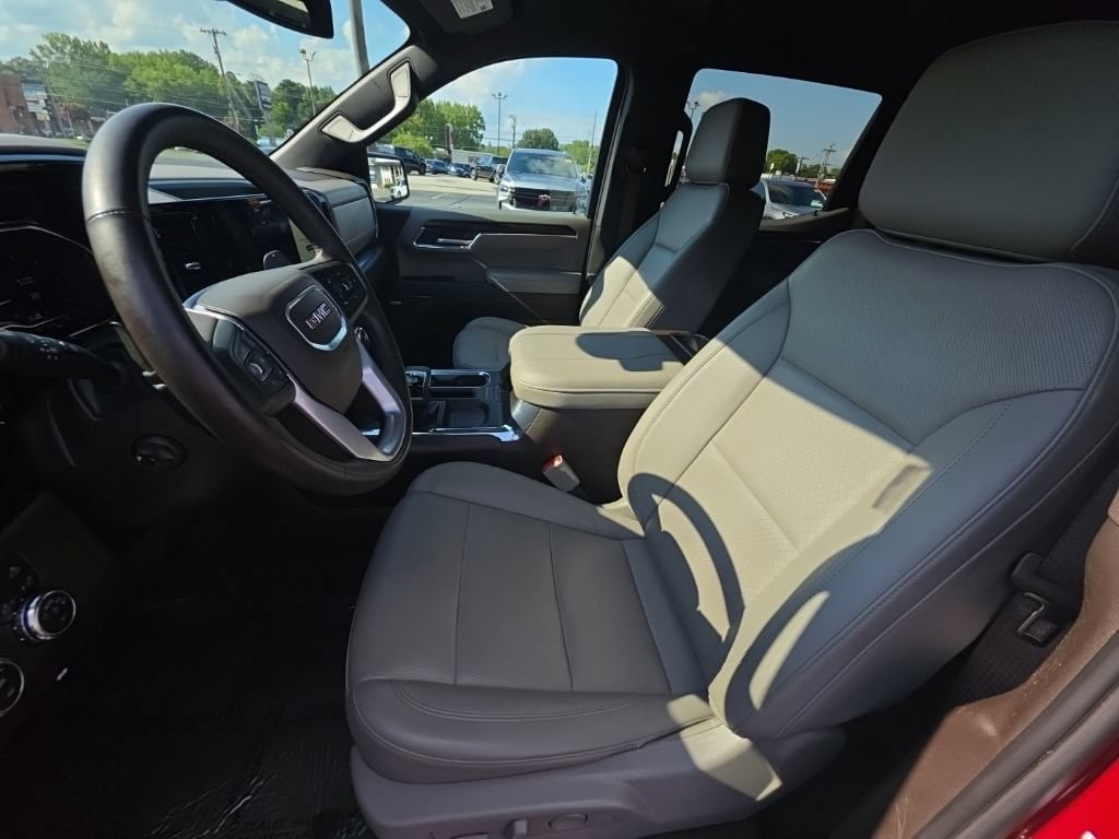 2023 GMC Sierra 1500 SLT - Photo 15