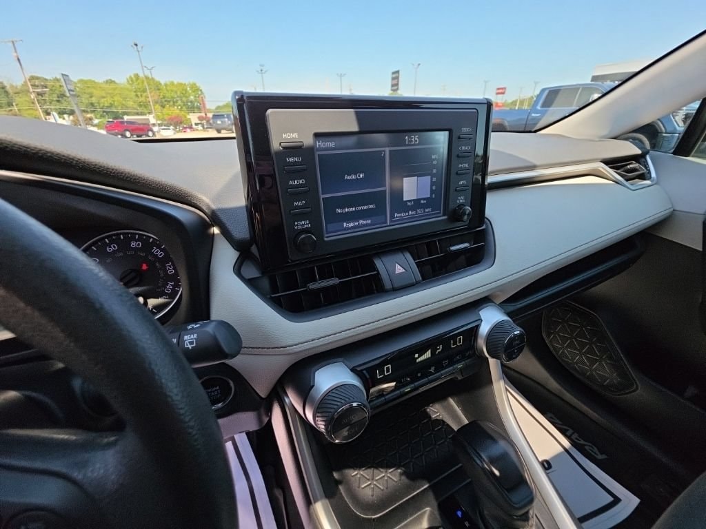 2019 Toyota RAV4 XLE - Photo 21