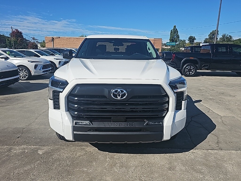 2024 Toyota Tundra SR5 photo 3