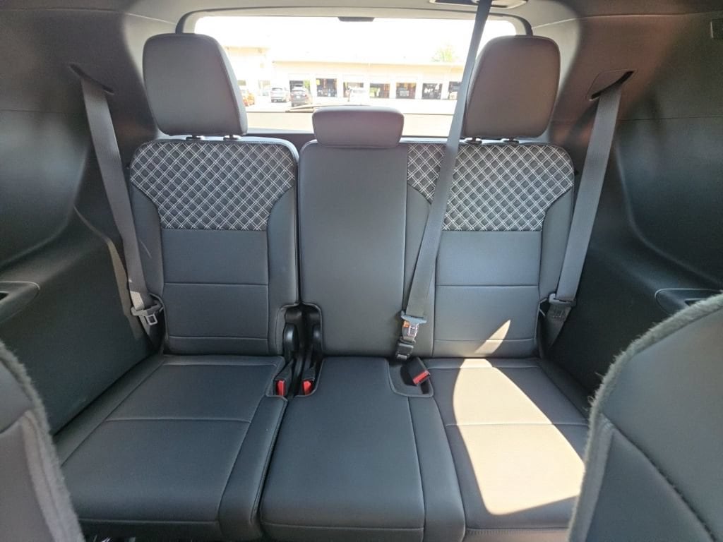 2026 GMC Acadia Denali - Photo 22